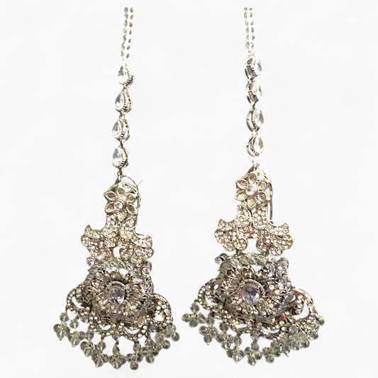 Handmade sliver colour earings + bindi