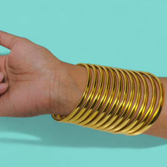 Beautiful Gold plated Bangles 8/ Pieces