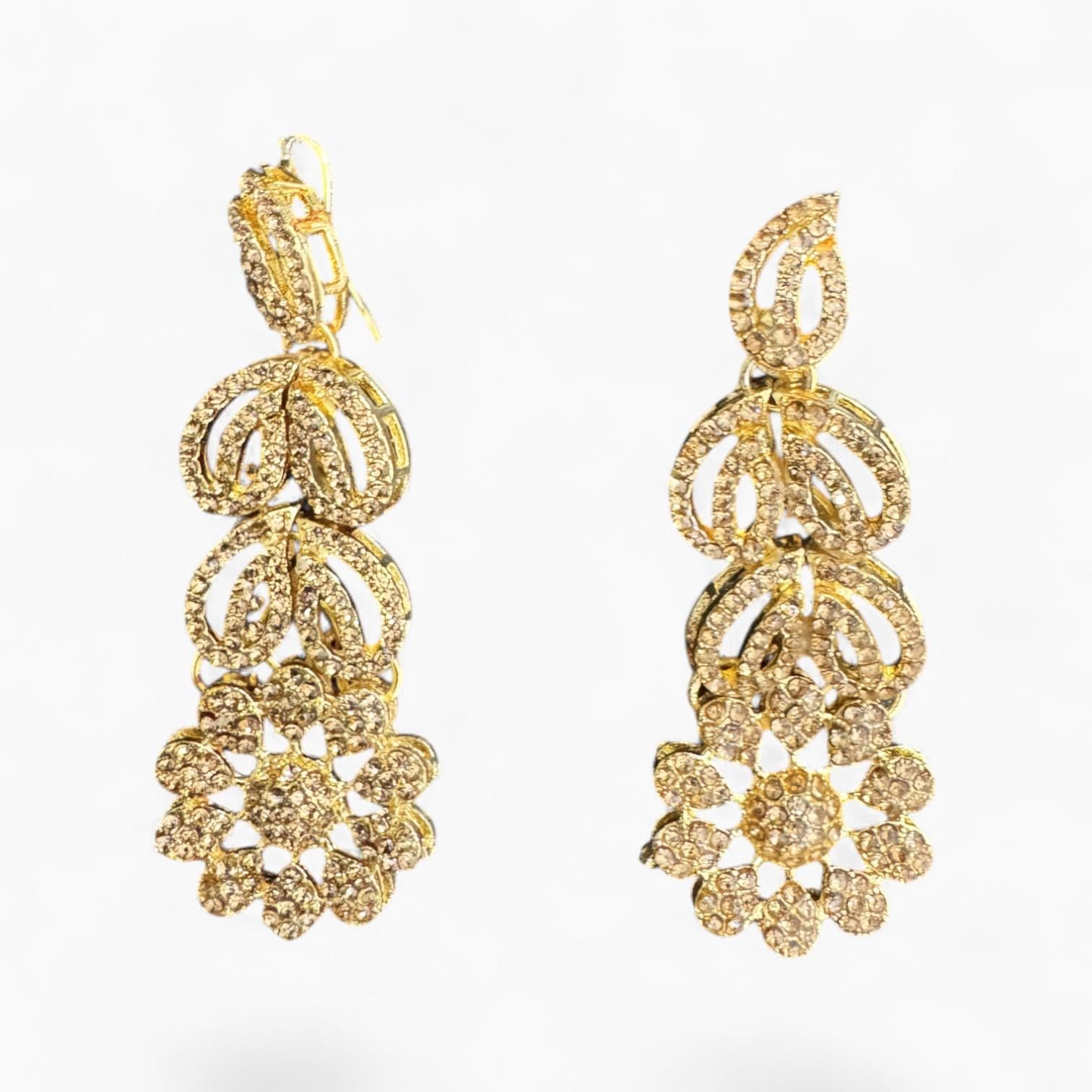 Beautiful Jewellery Set with Golden & Golden with Silver Colour