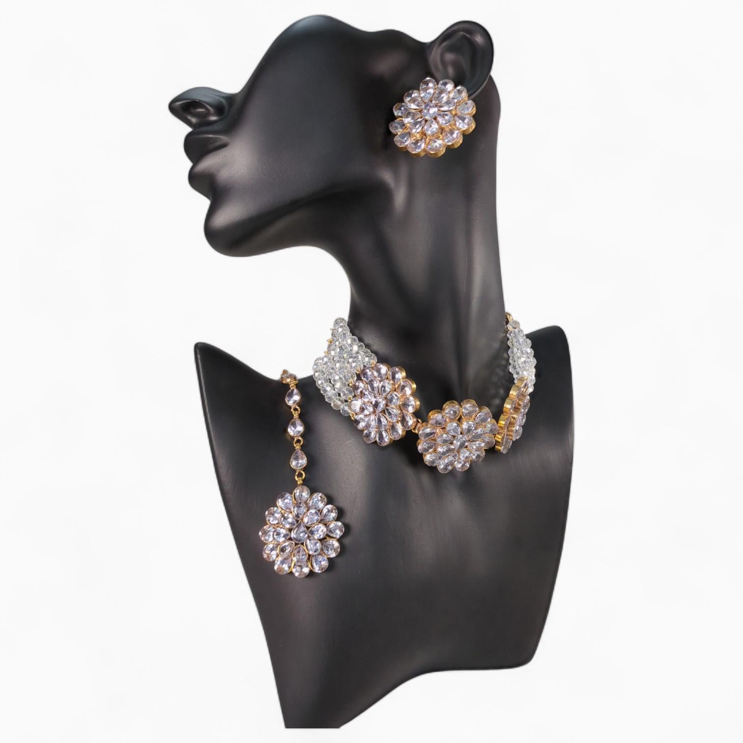 White & Golden Jewellery Set