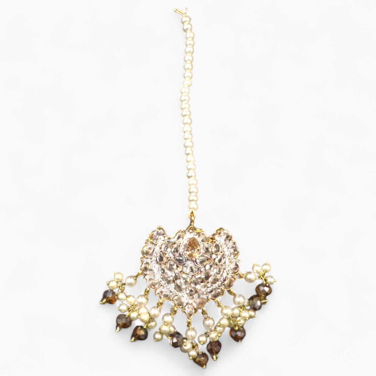 Handcrafted Earing and Bindi Set | Two Distinct Colors